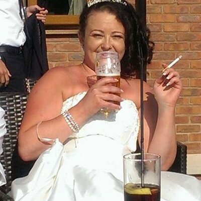 Profile Picture of Claire Corbett (@clairem327) on Twitter