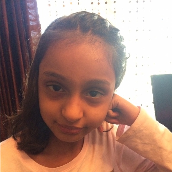 Profile Picture of Kamaljit Kaur (@ravneet12) on Poshmark
