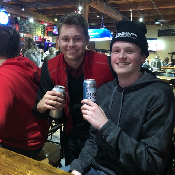 Profile Picture of Kobe Ischen (@kobeischen) on Poshmark