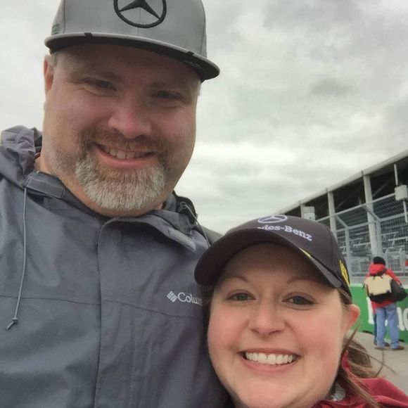 Profile Picture of Christina Collinsworth (@sweeps9) on Poshmark