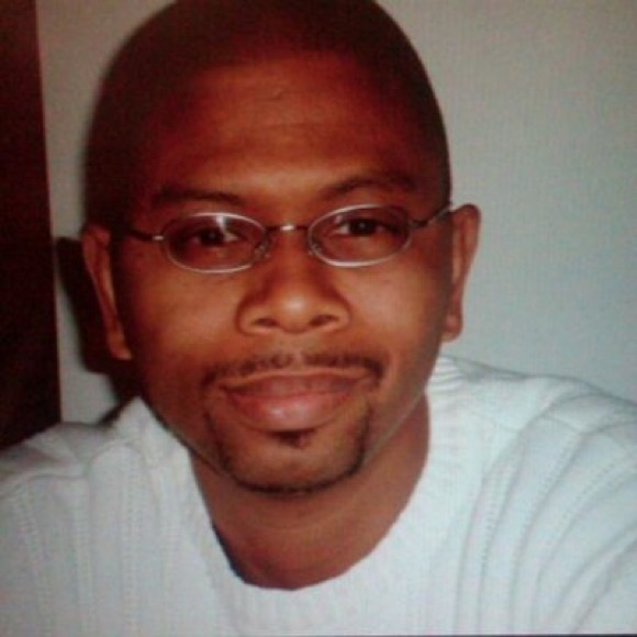 Profile Picture of Gabriel Hayes (@gabrielhayes421) on Poshmark