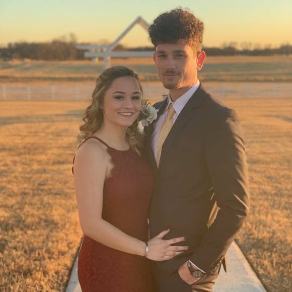 Profile Picture of Josh Barton (@joshbarton992) on Poshmark