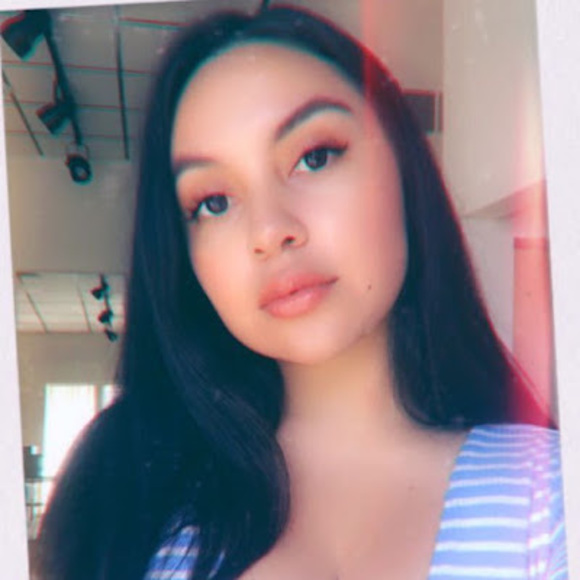 Profile Picture of Maridali Jacinto (@dalidollfits) on Poshmark
