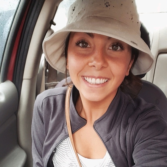 Profile Picture of Jessica Noll (@jsia_tyo) on Poshmark