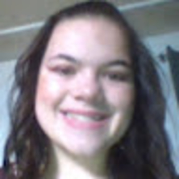 Profile Picture of Katelyn Phelps (@phelpskatelyn1) on Poshmark