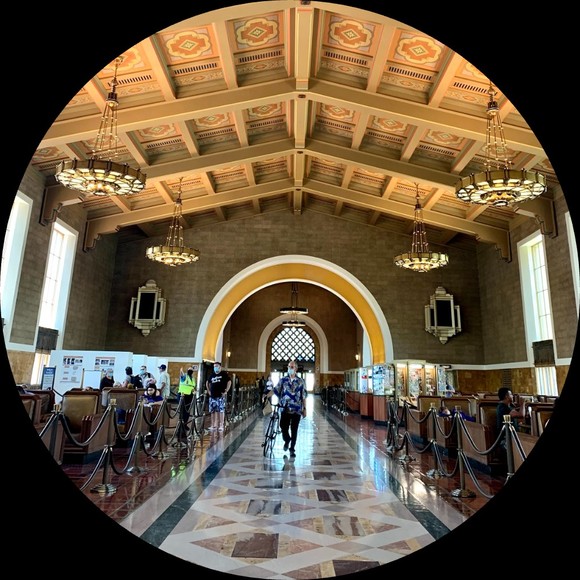 Profile Picture of Daniel Romo (@danjromo) on Poshmark