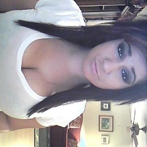 Profile Picture of Veronica Walters (@hardcore_breakdown878) on Myspace