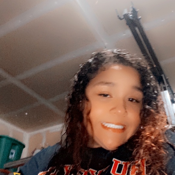 Profile Picture of Nadia Patterson (@nadiapatters125) on Poshmark