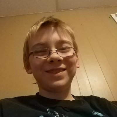 Profile Picture of Devon Ayers (@DevonAyers9) on Twitter