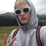 Profile Picture of James (@james.likes.boys) on Instagram