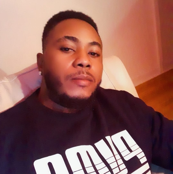 Profile Picture of Sebastien Lukusa (@sebalukusa) on Poshmark