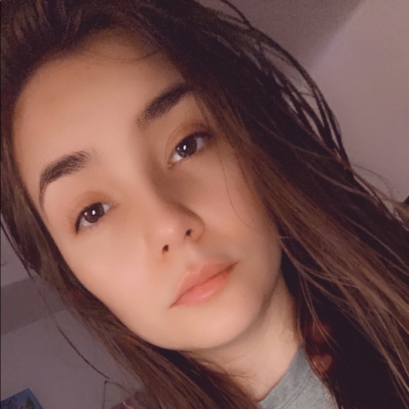 Profile Picture of Alexis Whited (@bigcatlexxx) on Poshmark