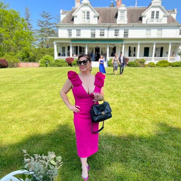 Profile Picture of Catherine Alton (@calton86) on Poshmark