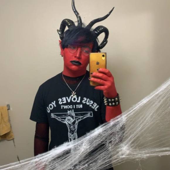 Profile Picture of Derek Brainard (@dbrainard1242) on Poshmark