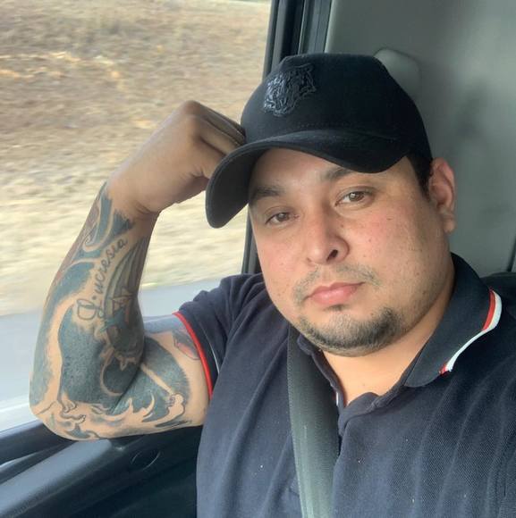 Profile Picture of Luis Alvarenga (@luisalvareng831) on Poshmark