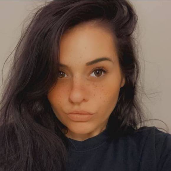 Rasia Beasley - Poshmark Profile Picture of Rasia Beasley (@rbeas) on Poshmark