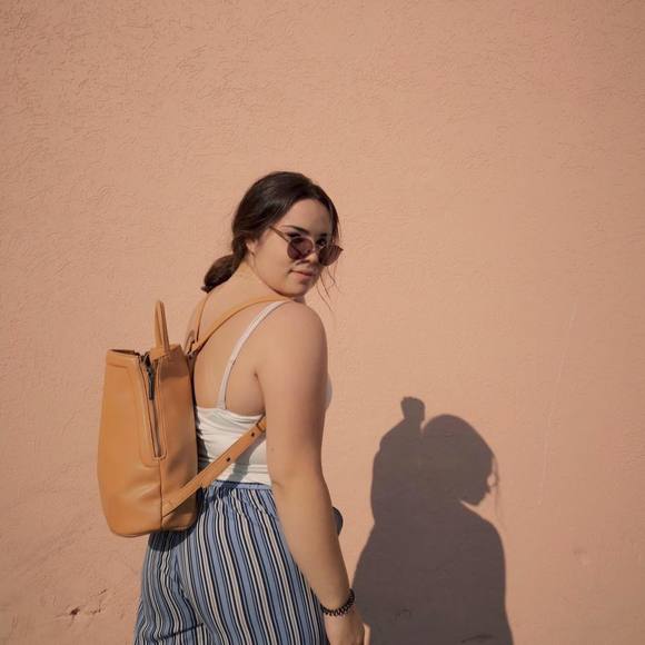 Profile Picture of Noémie Laberge (@n_laberge) on Poshmark