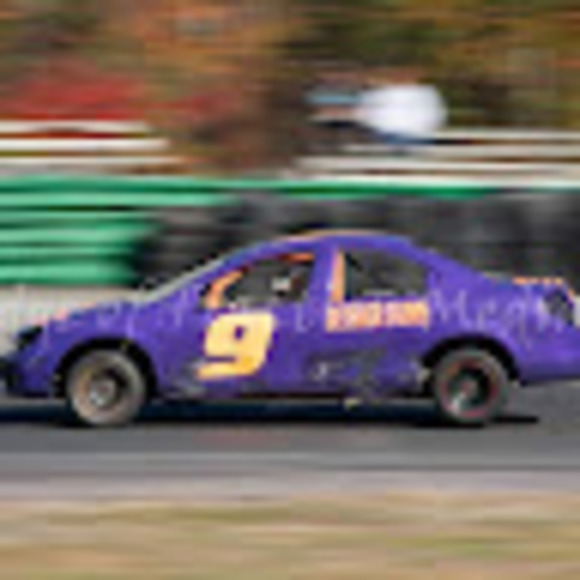 Profile Picture of Maggie Wambold (@rookiehsracer9) on Poshmark