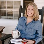 Profile Picture of Lori Poole (@levelupliteracy) on Instagram