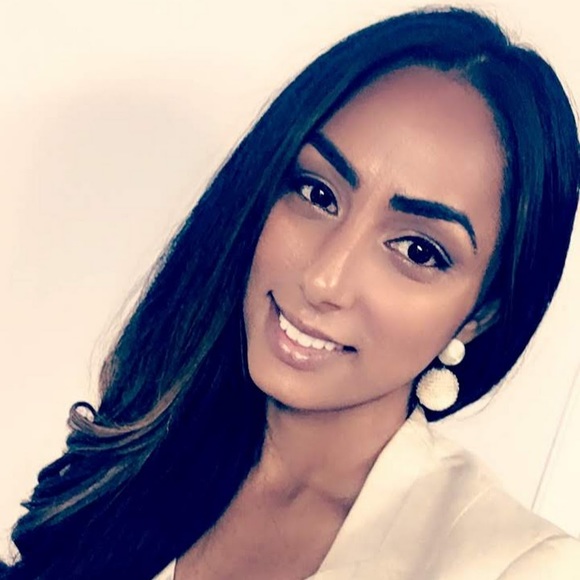 Profile Picture of Sandeep Heer (@heer_s) on Poshmark