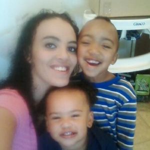 Profile Picture of Shanell Thomas (@chaseavyon1013) on Myspace