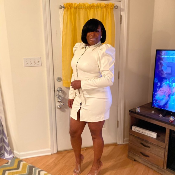 Natina Tremaine - Poshmark Profile Picture of Natina Tremaine (@natina_j) on Poshmark