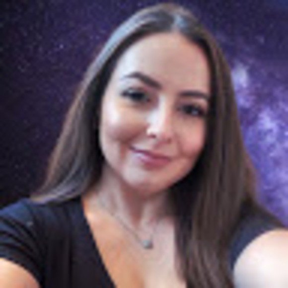 Raisa Kravchuk - Poshmark Profile Picture of Raisa Kravchuk (@raisakravchuk) on Poshmark