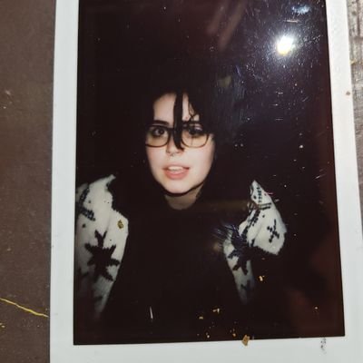 Profile Picture of Patron Saint Of Dogs Named Lucy (@logthey) on Twitter