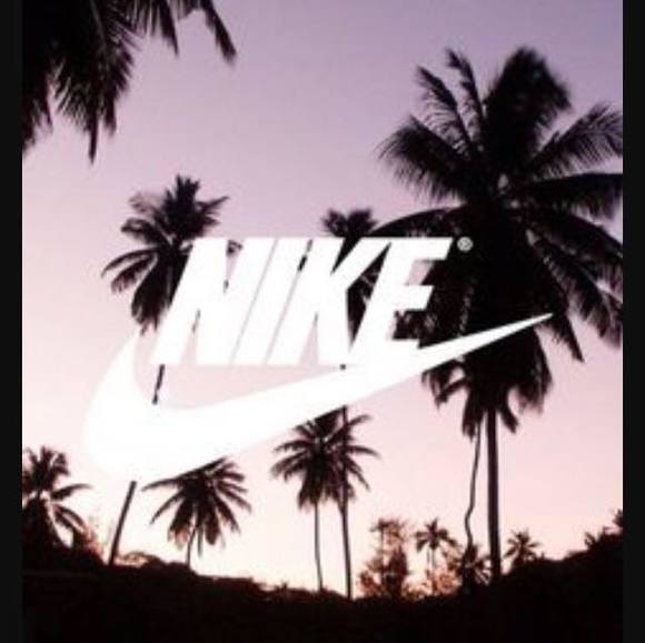 Profile Picture of Chris Cadete (@chriscadete) on Poshmark