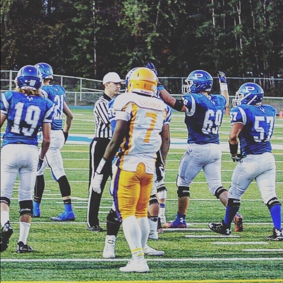 Profile Picture of Detrale Hardney (@detrale) on Poshmark