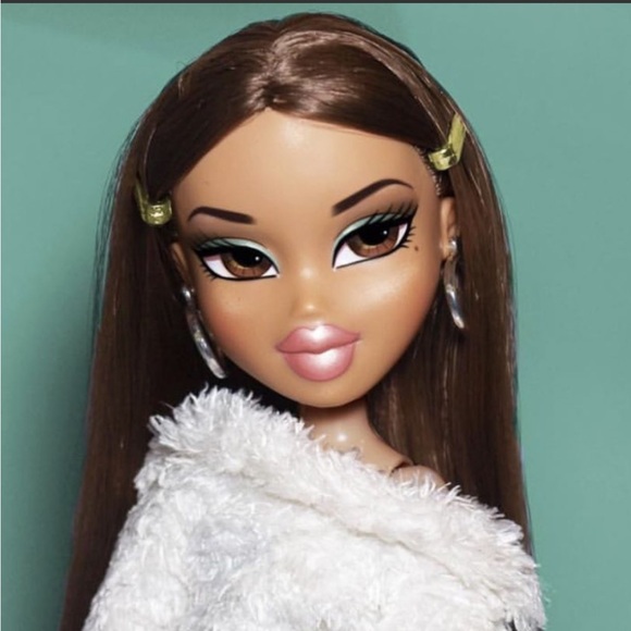 Profile Picture of Avy Trevethan (@avytrevethan) on Poshmark