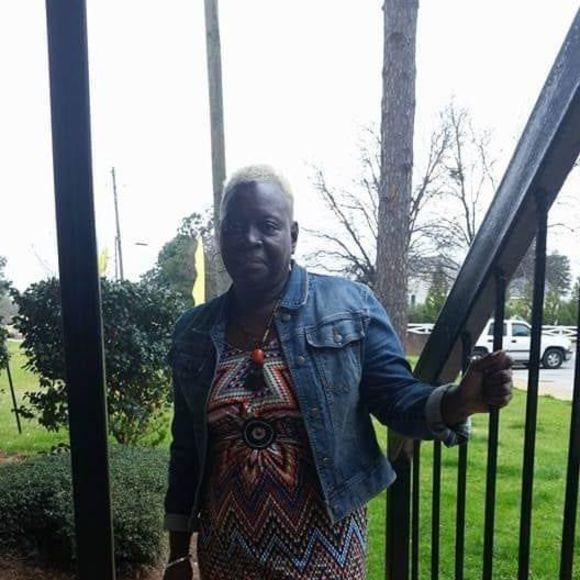 Profile Picture of Paulean Watson (@pauleanwatson) on Poshmark