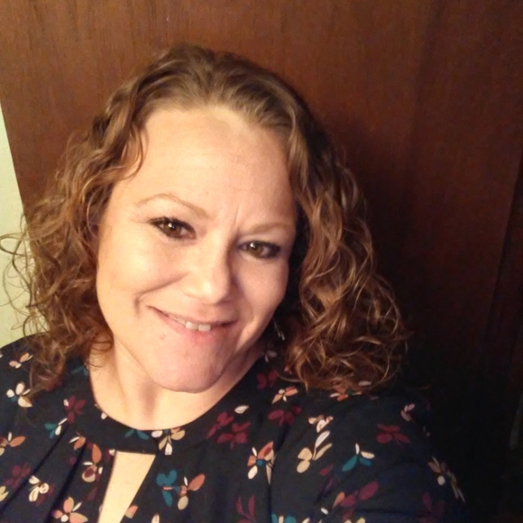 Profile Picture of Brianne Syhre (@brisyh80) on Poshmark