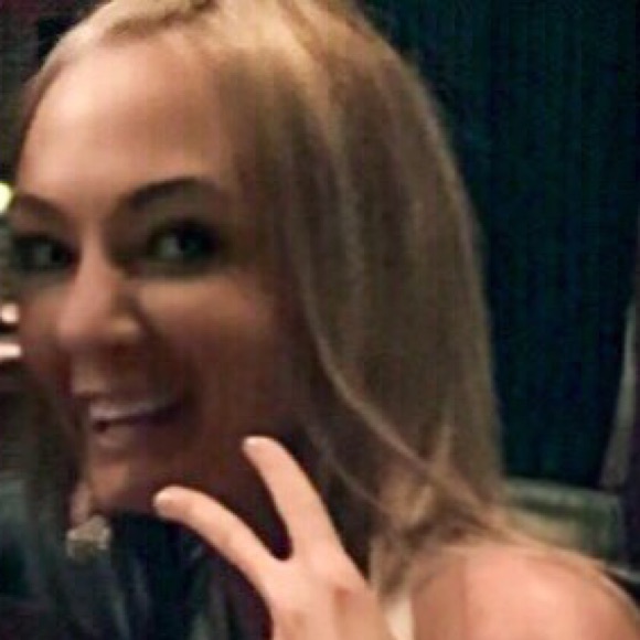 Profile Picture of Julie Favazza (@jfavazza) on Poshmark