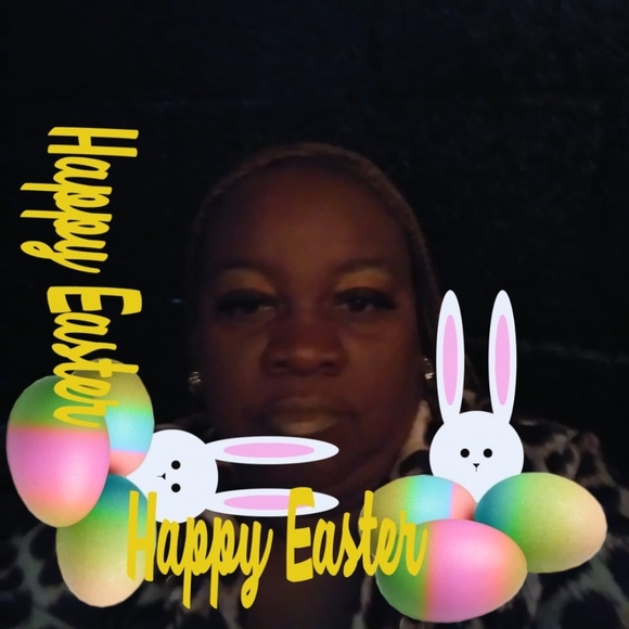 Profile Picture of Nancy Perry (@nancyperry754) on Poshmark
