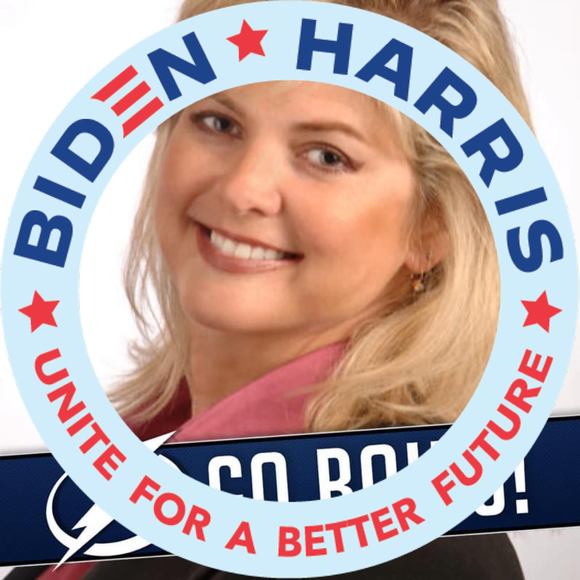 Profile Picture of Corinne Ayers (@bb4ever) on Poshmark