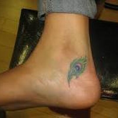 Profile Picture of Alison Wiles (@rasberryade) on Twitter