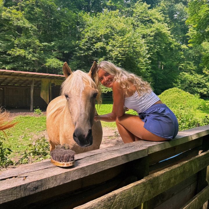 Profile Picture of campbell (@camajamspam) on Tiktok