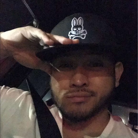 Profile Picture of Erick Ilano (@mnstrmnd) on Poshmark