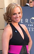 Profile Picture of Andrea Bowen - Wikipediaon Wikipedia