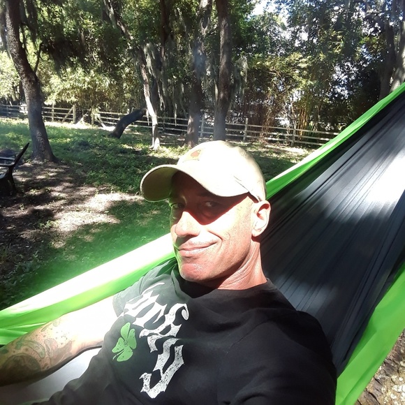 Profile Picture of David Sonner (@dsonner) on Poshmark