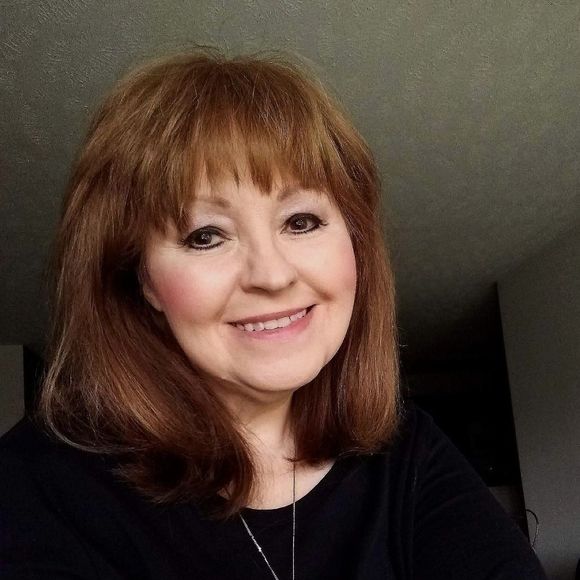 Peggy Muraco - Poshmark Profile Picture of Peggy Muraco (@dreamingofyou55) on Poshmark