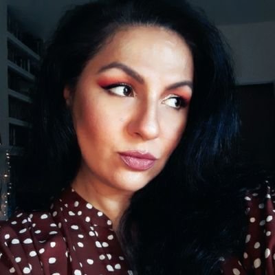 Profile Picture of Mary Wild (@psycstar) on Twitter