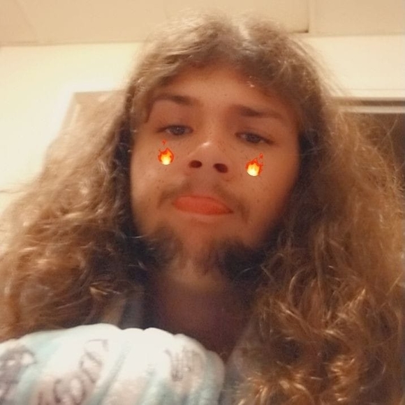 Profile Picture of Damon Grippando (@damongrippando) on Poshmark