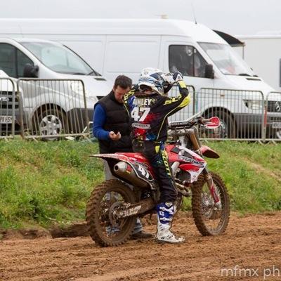 Profile Picture of Robert (@robertainley2) on Twitter