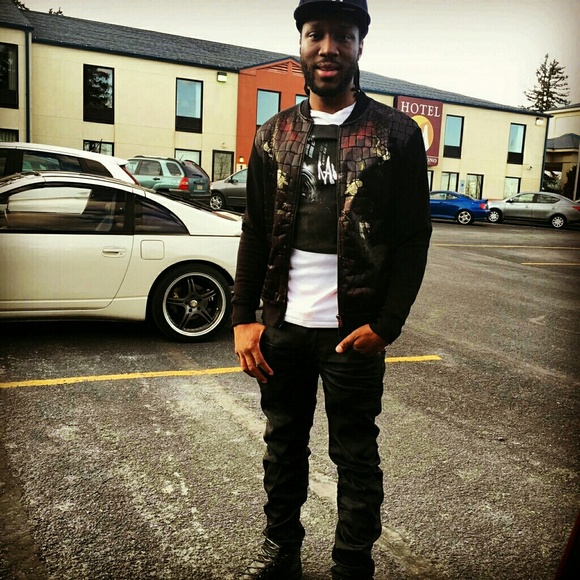 Profile Picture of Joseph Prince (@loyalty26) on Poshmark