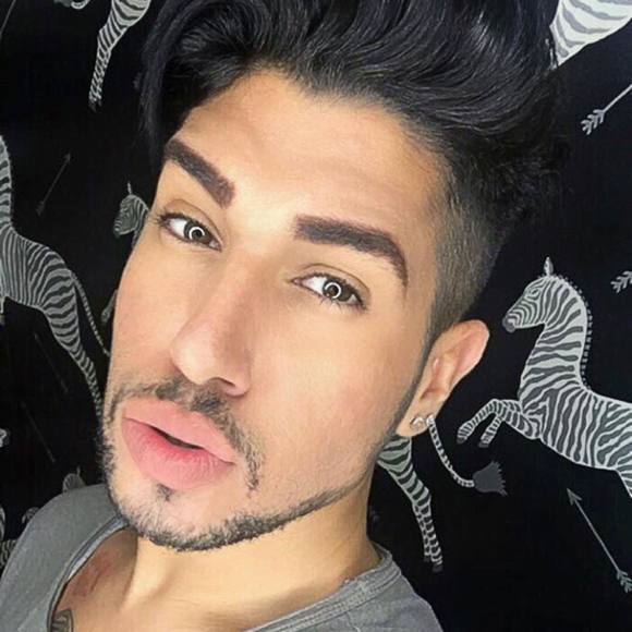 Profile Picture of Joseph mello Styles (@josephmello93) on Poshmark