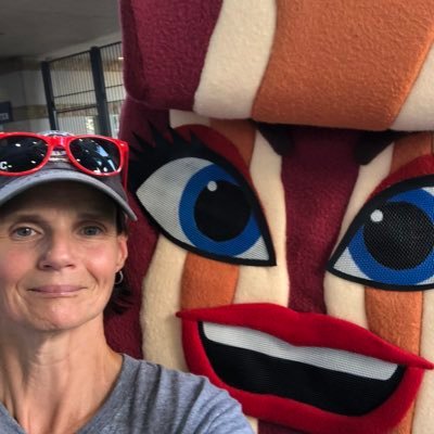 Profile Picture of Lisa Kiser (@jpgrl13) on Twitter