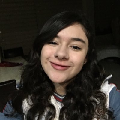 Profile Picture of Clarisa Bernal (@clarisin10) on Twitter