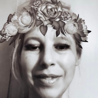 Profile Picture of Dawn Woolley (@Dawny_Blackstar) on Twitter